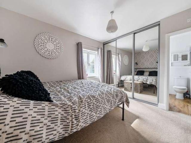 House for sale in Wheatpieces, Pamington