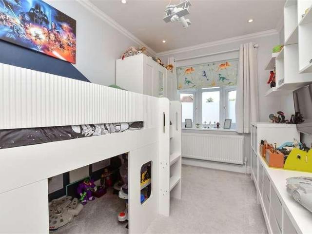 House for sale in Tattenham Corner, Reigate and Banstead