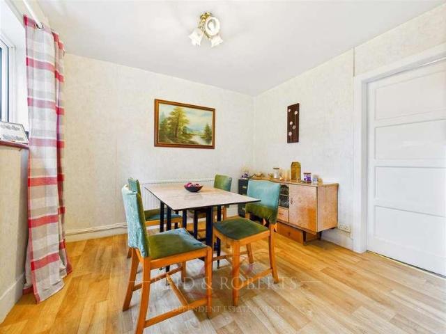House for sale in Holywell, Halkyn