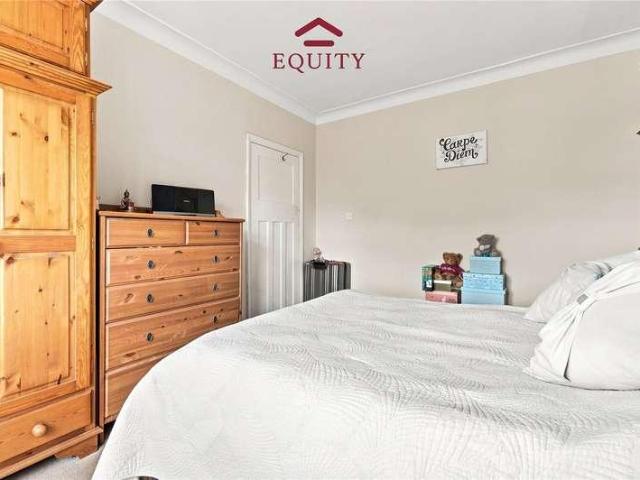 House for sale in Bush Hill Park, Greater London