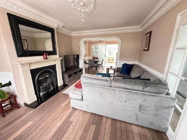 House for sale in Liverpool, Halewood Green