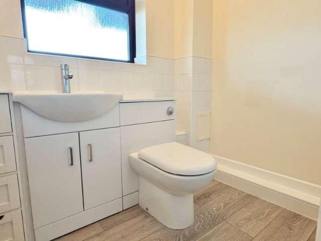 House for sale in Tewkesbury, Pamington