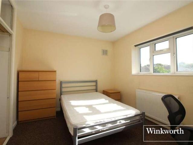 House for sale in Elstree and Borehamwood, Borehamwood
