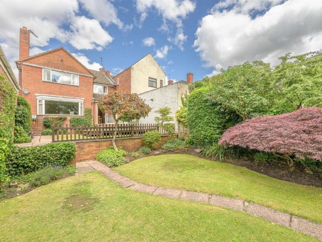 House for sale in Stourbridge, West Midlands