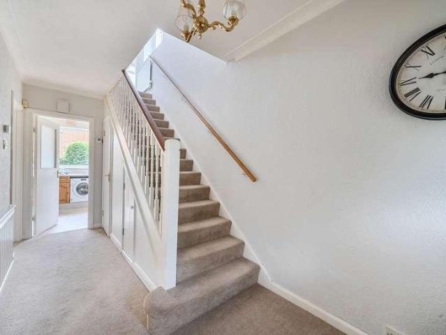 House for sale in Motspur Park, Greater London
