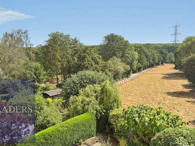 House for sale in White Colne, Chipping Hill