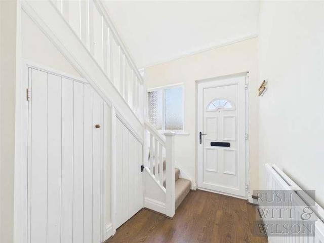House for sale in Heathlands, East Sussex