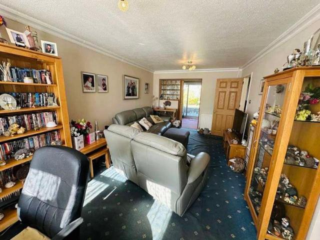 House for sale in Thatcham, West Berkshire