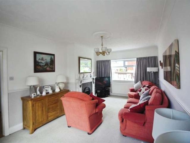 House for sale in Osmondthorpe, West Yorkshire