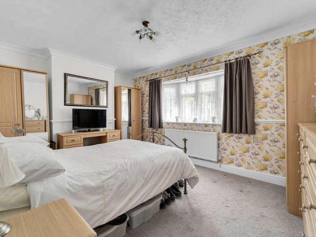 House for sale in Wraysbury