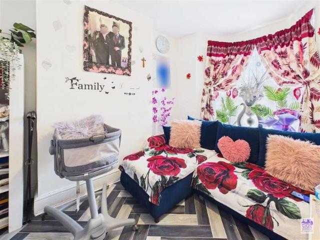 House for sale in Strood