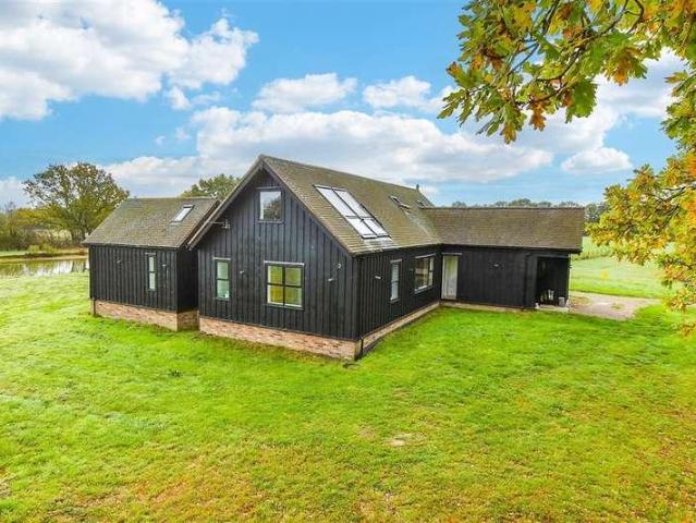 House for sale in Midway, Kent
