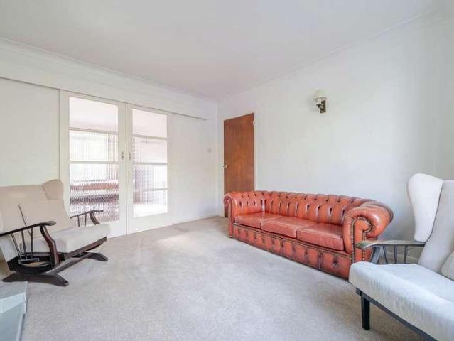House for sale in Denham