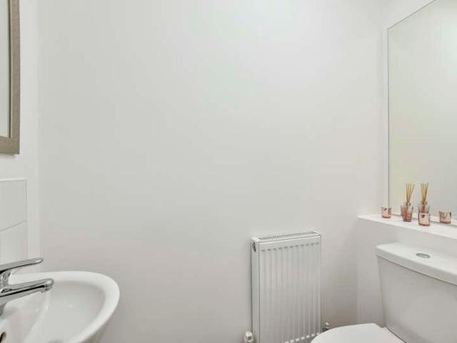 House for sale in Watford, Kingswood