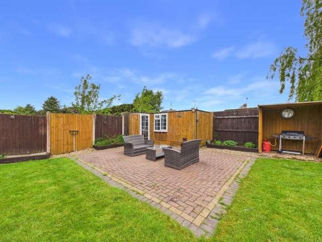House for sale in Burlish Park, Wyre Forest