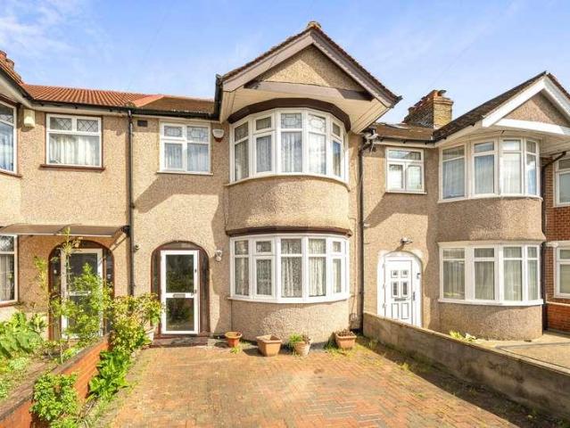 House for sale in Kingsbury, Greater London