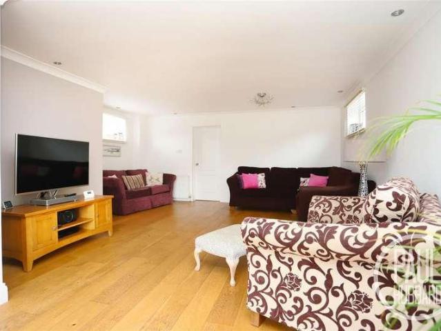 House for sale in Eastbridge, Suffolk