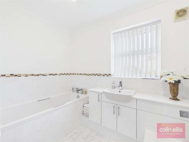 House for sale in Newby and Scalby, North Yorkshire