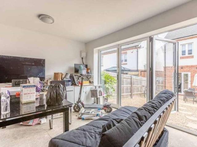House for sale in Chalfont St. Peter, Denham