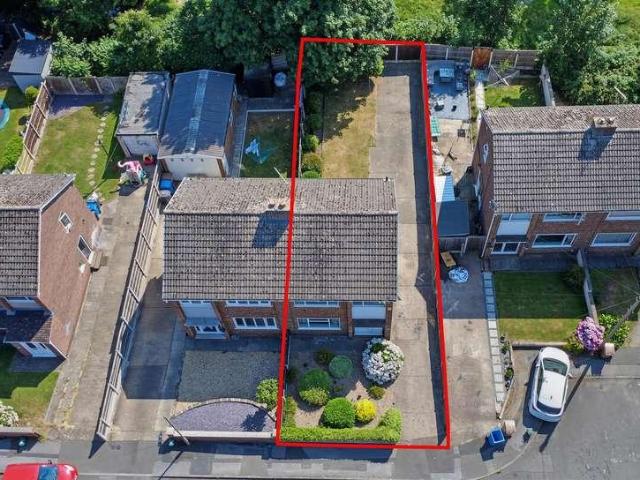 House for sale in Larklands, Caldermill