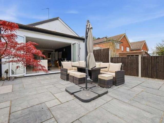 House for sale in Lambourne, Epping