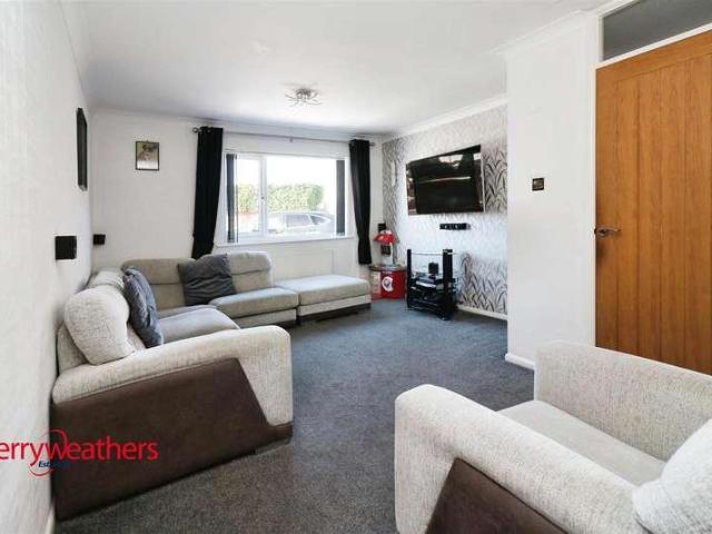 House for sale in Rotherham, Dale Hill