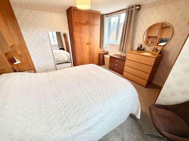 House for sale in Dixons Green, West Midlands