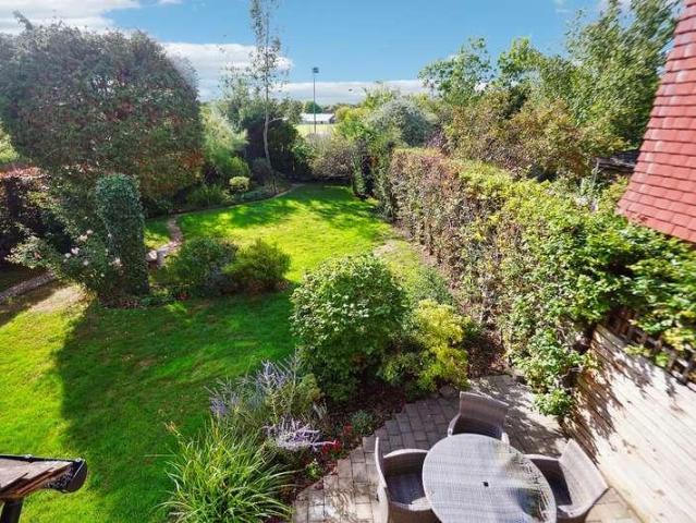 House for sale in Farnham Common, Buckinghamshire