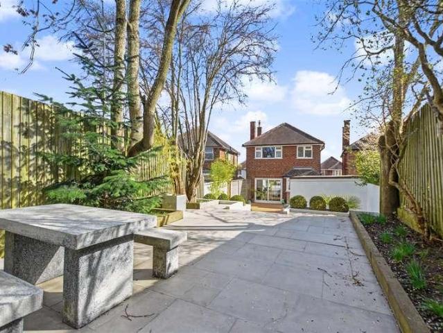 House for sale in Attenborough, East Midlands