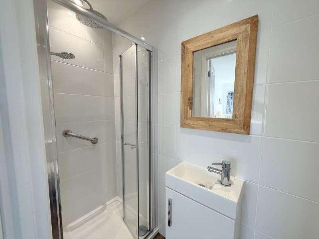 House for sale in Old Milton, Ashurst Bridge