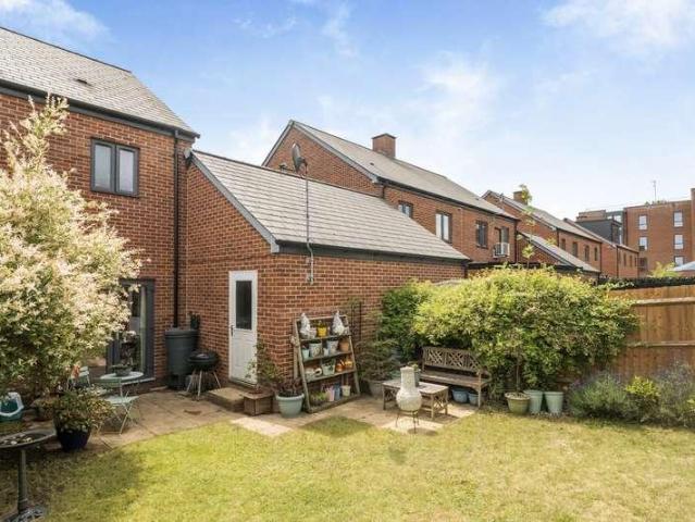 House for sale in Cowley, Greater London