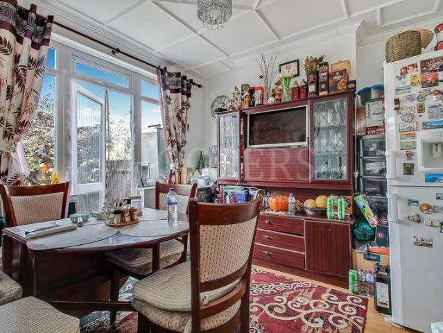 House for sale in Kingsbury, Greater London