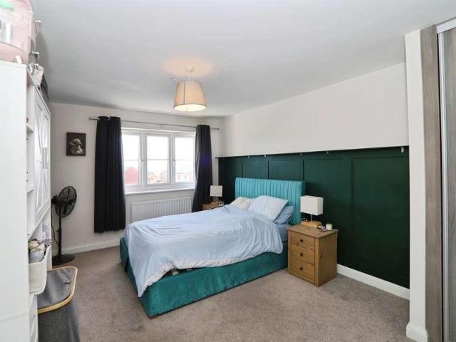 House for sale in Hendredenny, Abertridwr