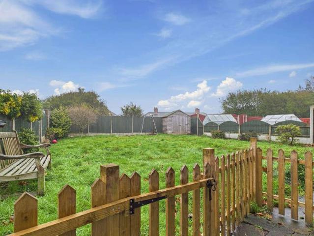 House for sale in Kingstanding, West Midlands