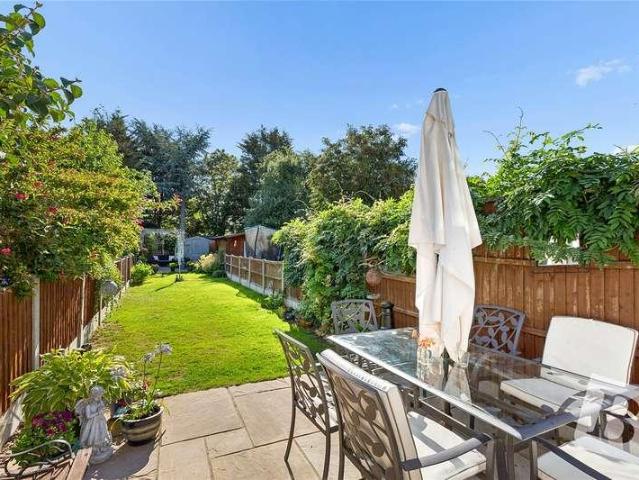 House for sale in Gidea Park, Greater London