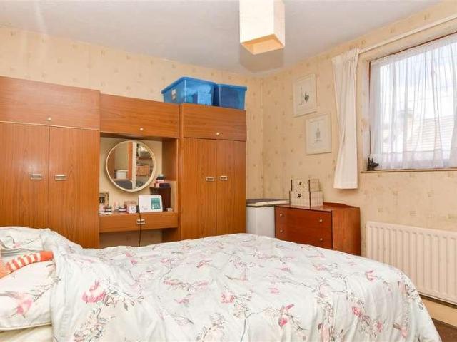 House for sale in Brompton, Gillingham