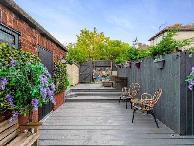 House for sale in Weston Point, Halton