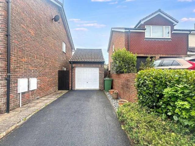 House for sale in Friday Street, Eastbourne