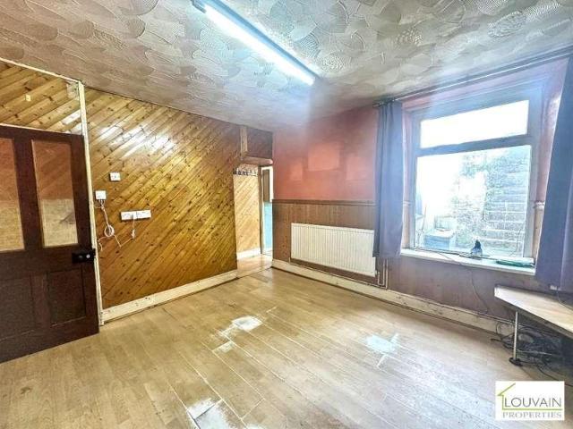 House for sale in Abertysswg, Wales