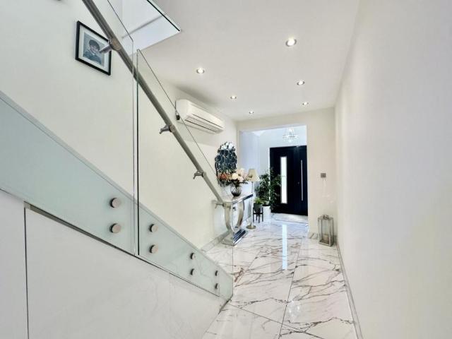 House for sale in Hayes, Greater London
