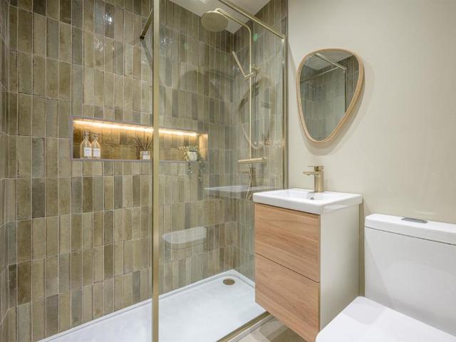 House for sale in Stourbridge, West Midlands