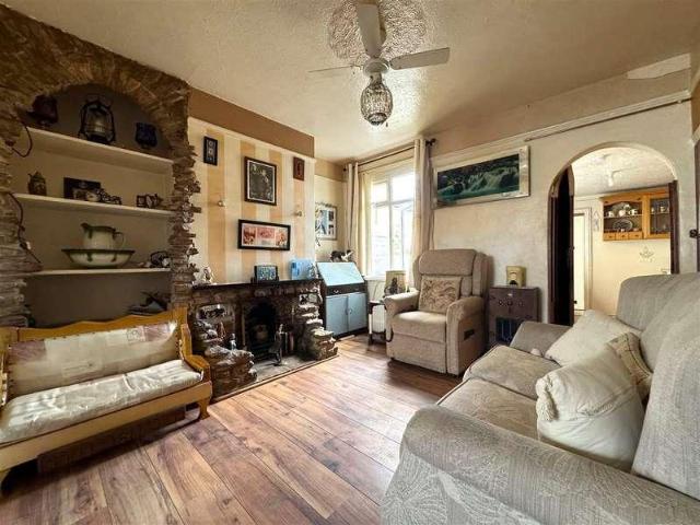House for sale in Rodbourne, Swindon