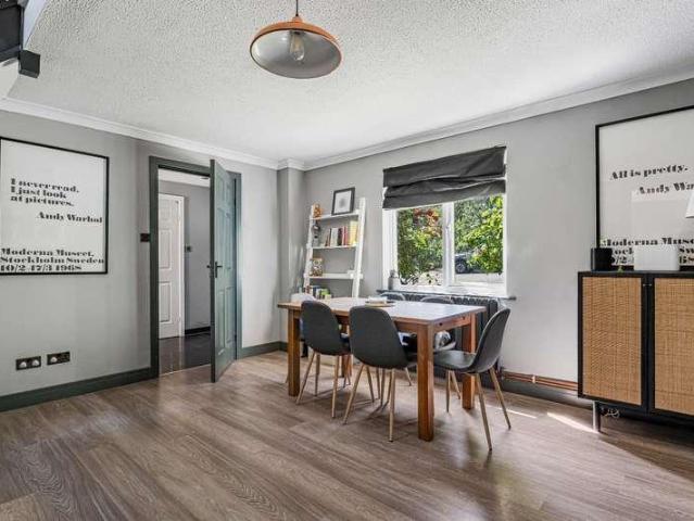 House for sale in Fossebridge, Gloucestershire