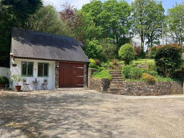 House for sale in St. Mewan, Sticker