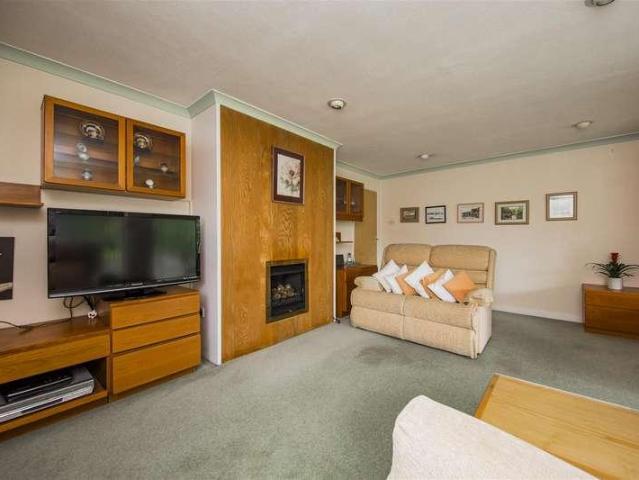 House for sale in The Butts, Kent