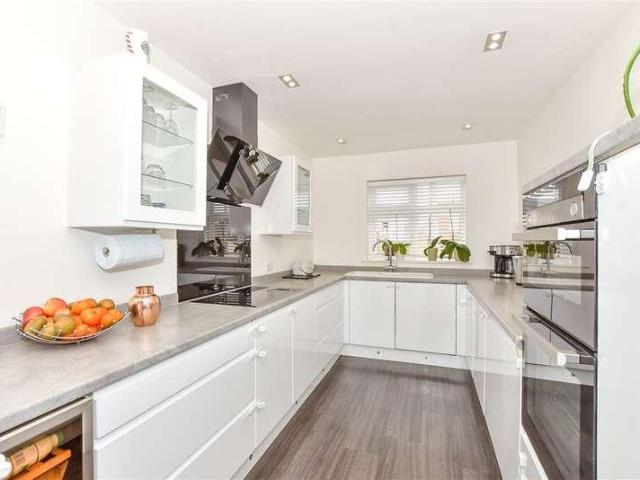 House for sale in Bersted, Clapham
