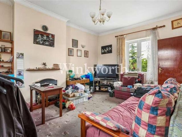 House for sale in Palmers Green, Greater London