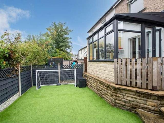 House for sale in Crossflatts, West Yorkshire