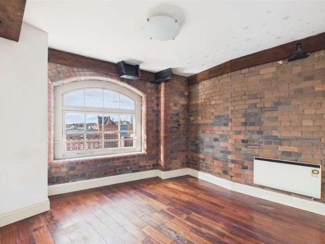 House for sale in Finzels Reach, Bristol