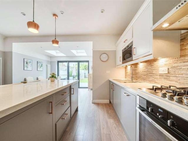 House for sale in Norbiton, Greater London